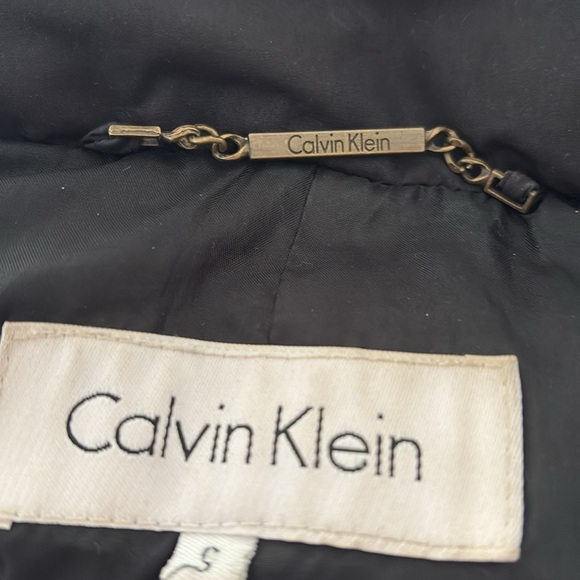 CALVIN KLEIN POFFER VEST - Picture 10 of 12